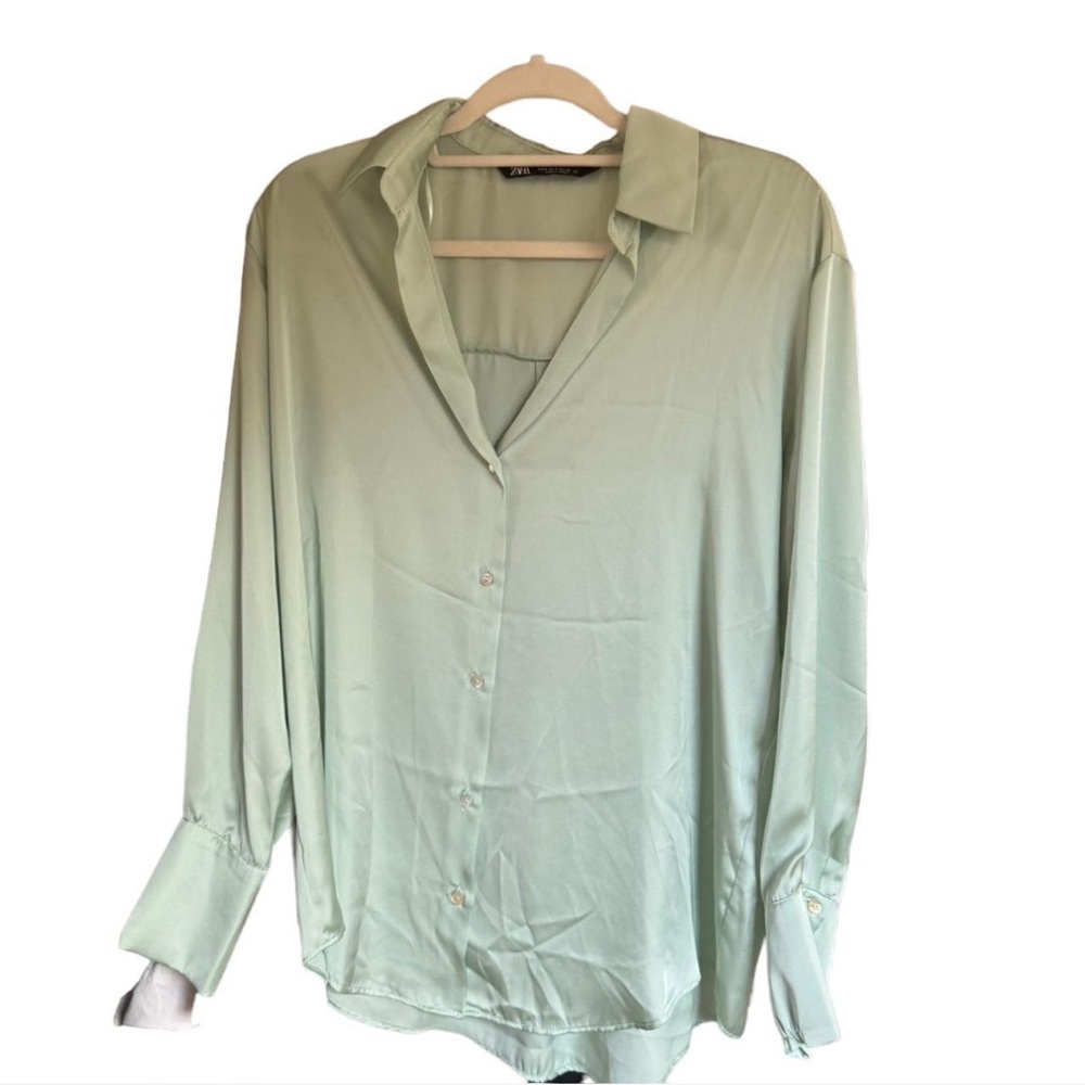 Elegant Light Green Women's Top
